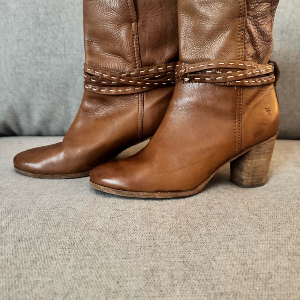 Frye Women's Tan Leather Heeled Boots
